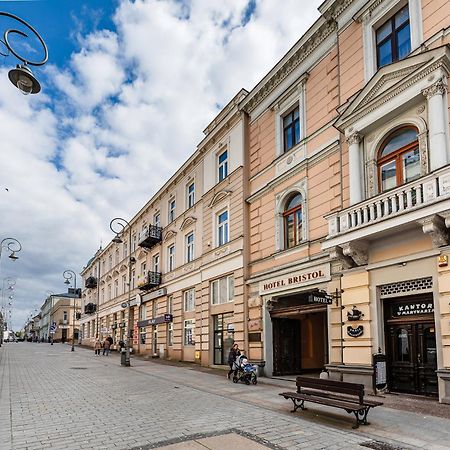 Hotel Bristol Κίελτσε Εξωτερικό φωτογραφία
