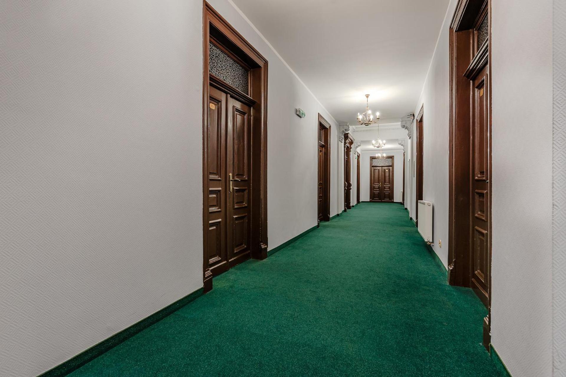 Hotel Bristol Κίελτσε Εξωτερικό φωτογραφία