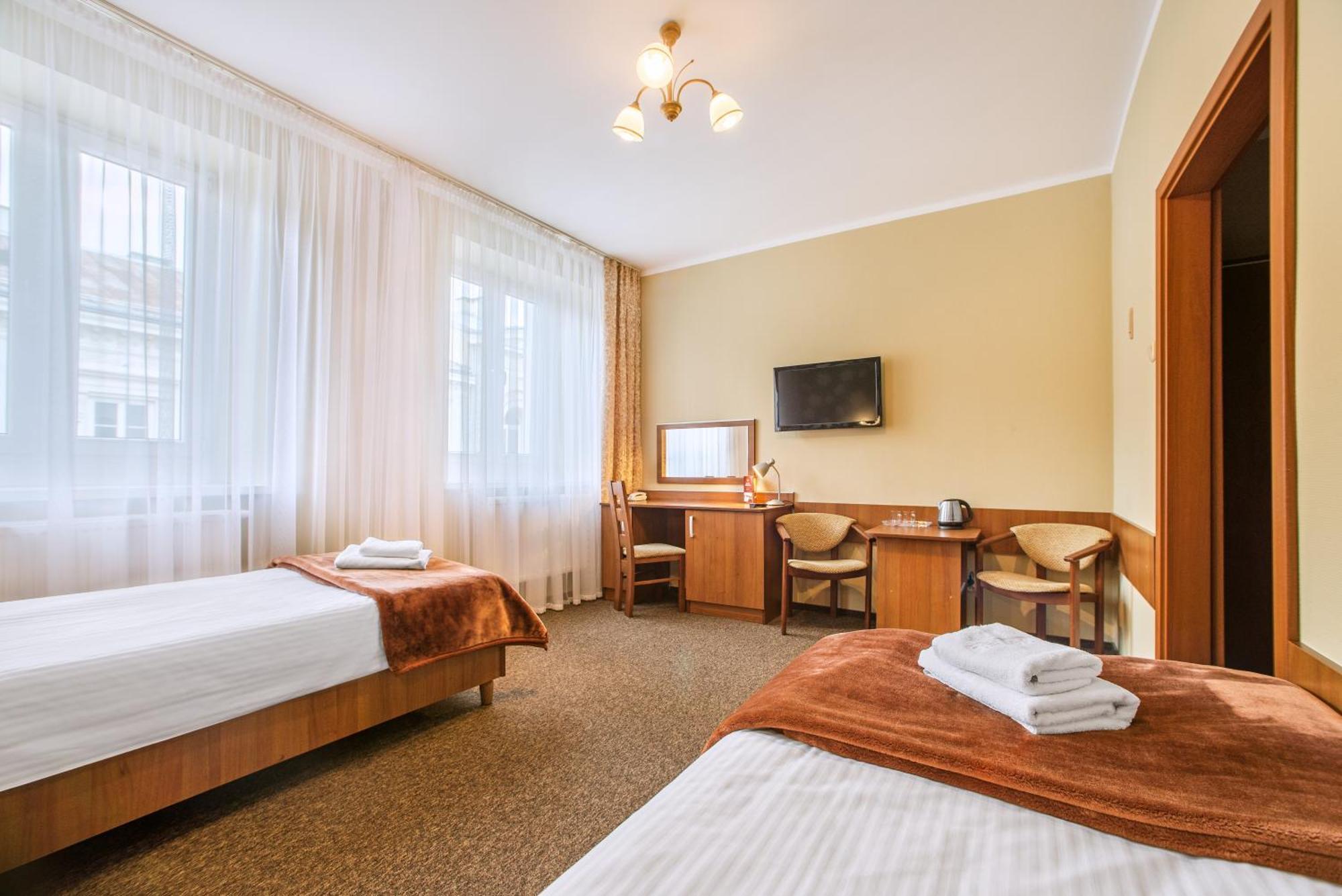 Hotel Bristol Κίελτσε Δωμάτιο φωτογραφία